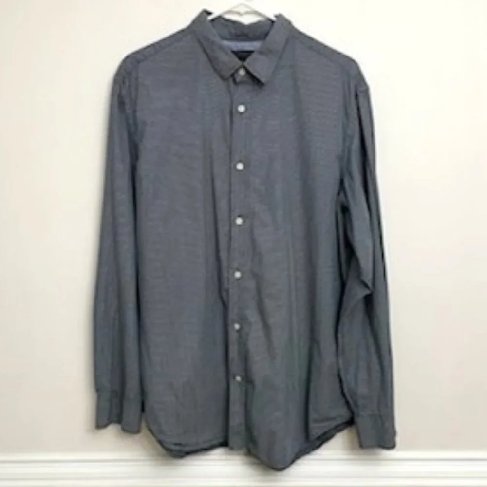 Banana Republic‎ Button Up Shirt Men's XL Blue & White Soft Wash Tailored Slim
